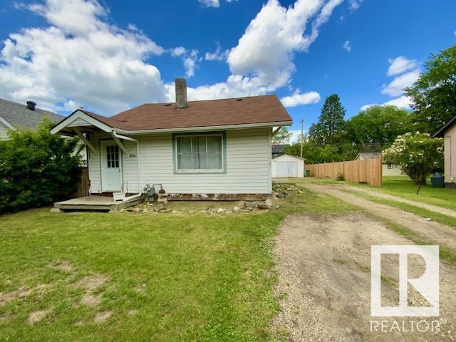 5404 48 Avenue, Wetaskiwin, Alberta, T9A 0N7