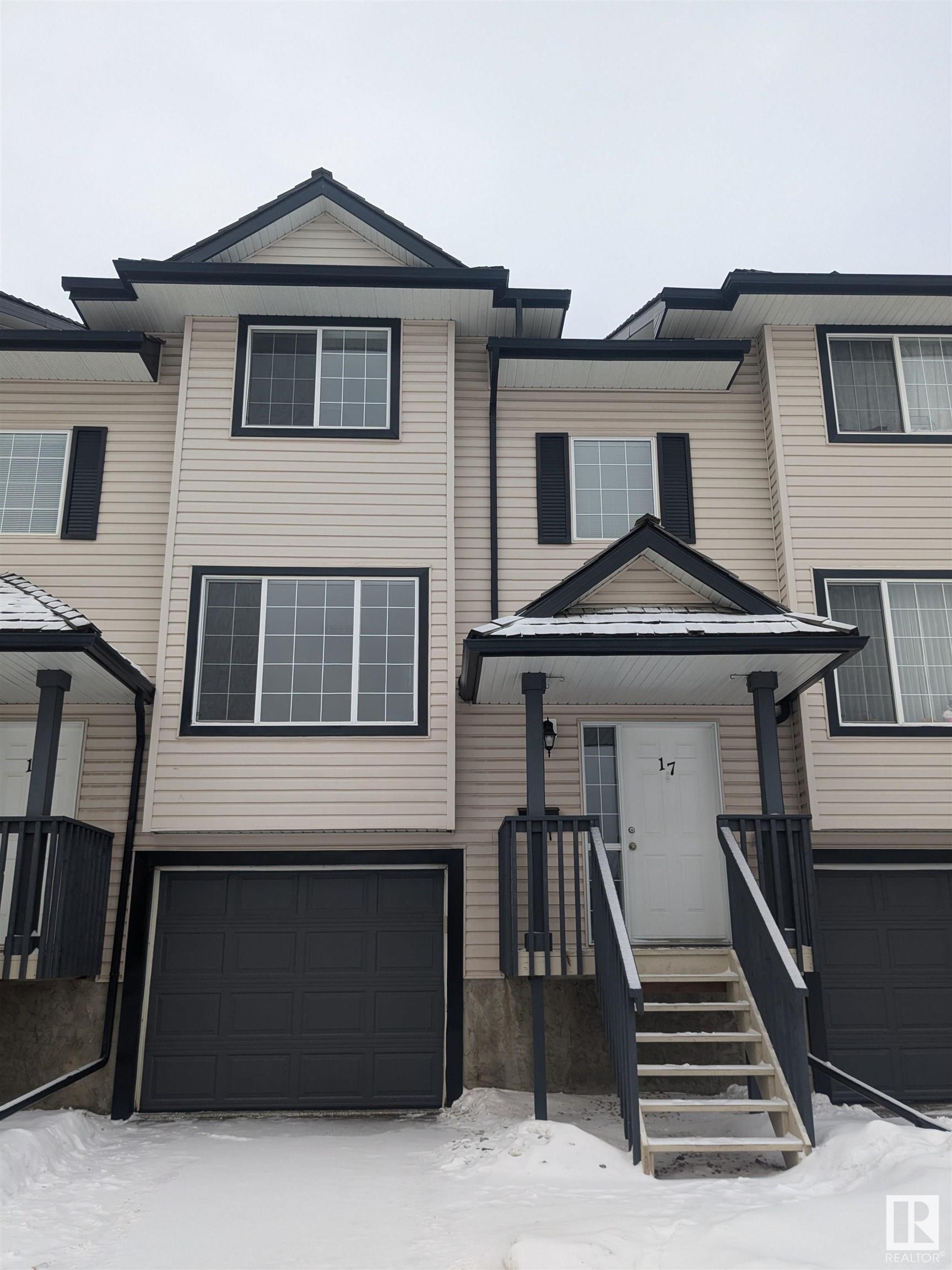 17 225 Blackburn E, Edmonton, Alberta, T6W 1H1