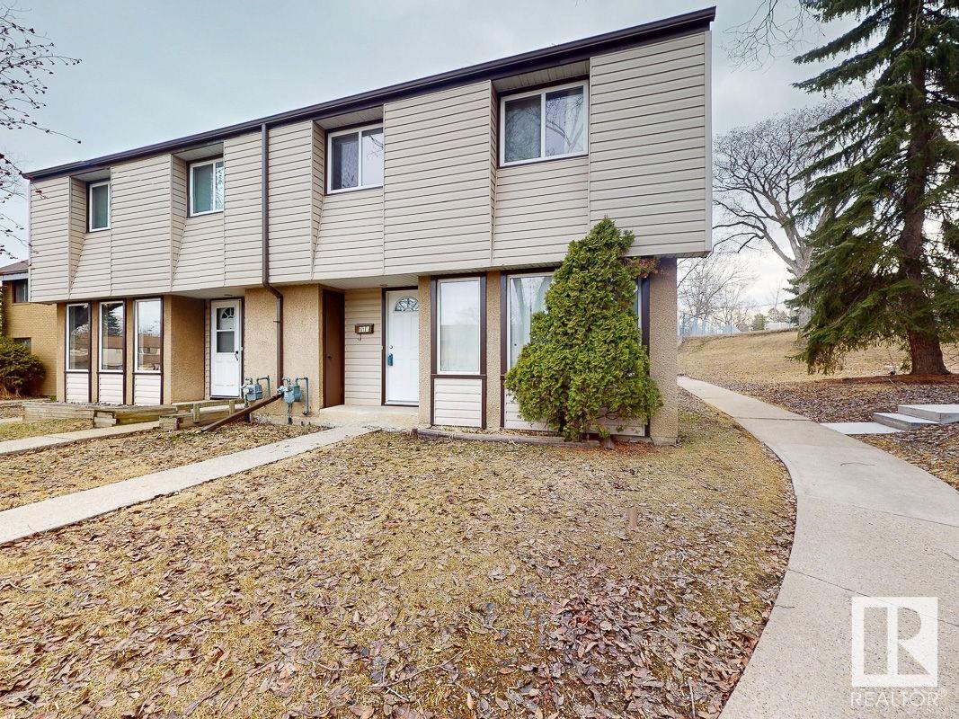 111 Grandin Village, St. Albert, Alberta, T8N 1R9